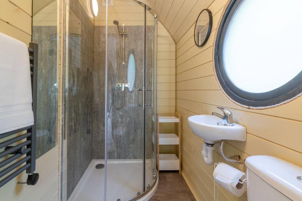 Willa Apple - Luxury Cabin In The Cotswolds Alderton  Zewnętrze zdjęcie