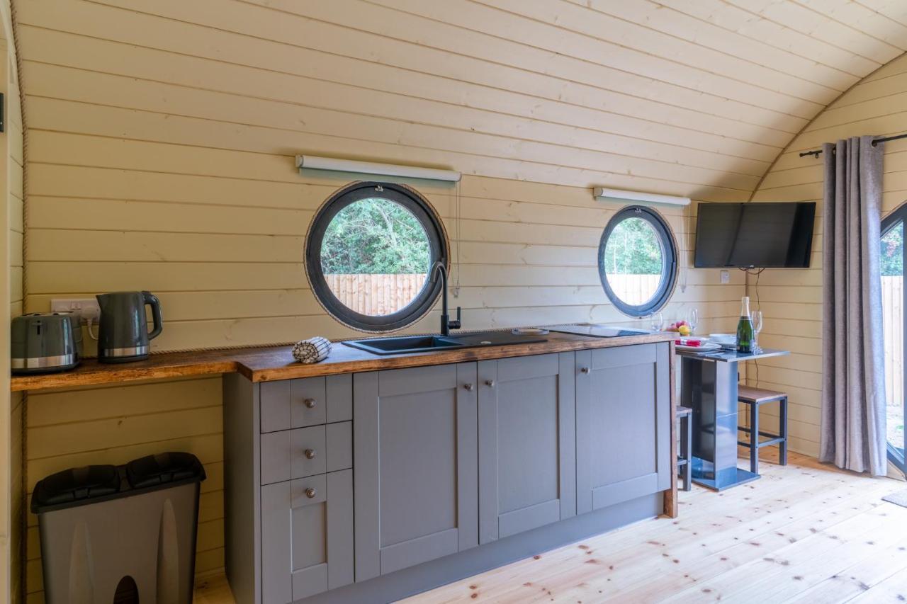 Willa Apple - Luxury Cabin In The Cotswolds Alderton  Zewnętrze zdjęcie